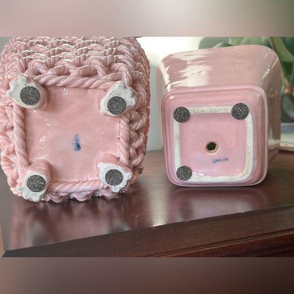 MCM Pink Open Lattice Weave Porcelain Ceramic planter with inner pot EUC - Picture 9 of 11